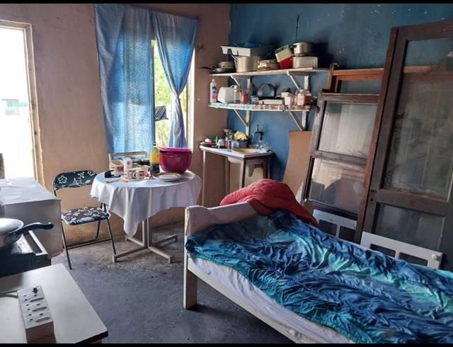 1 BEDROOM HOUSE FOR SALE IN THERONVILLE